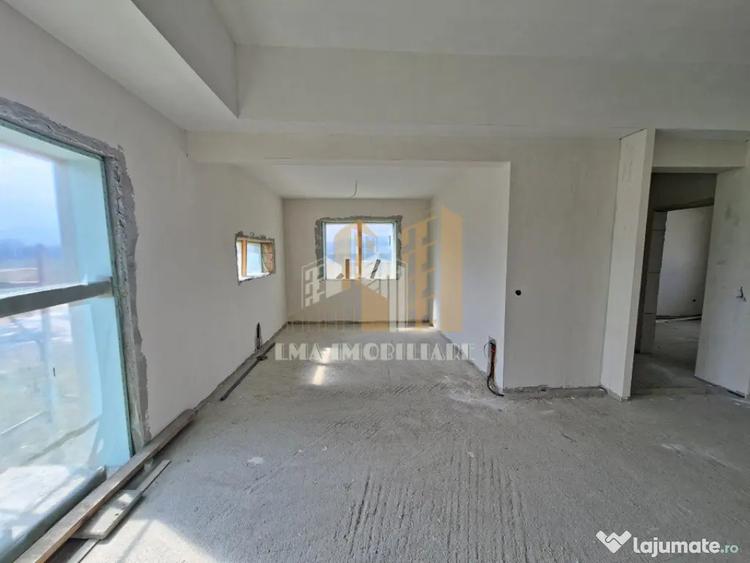 Casă cu 4 camere cu Canalizare în Sânpetru