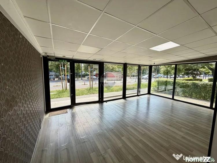 Spațiu comercial, de 61 mp, în Central