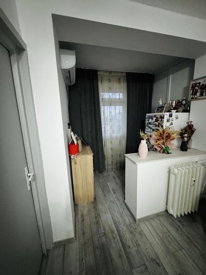 Garsonieră în Brazda lui Novac