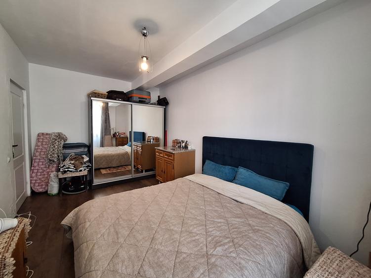 Apartament cu 2 camere, 40 mp, balcon, zona Terra - 4