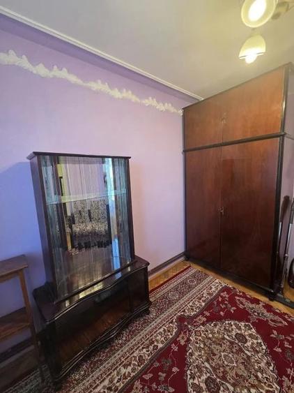 Apartament cu 2 camere semidecomandat în Filiași
