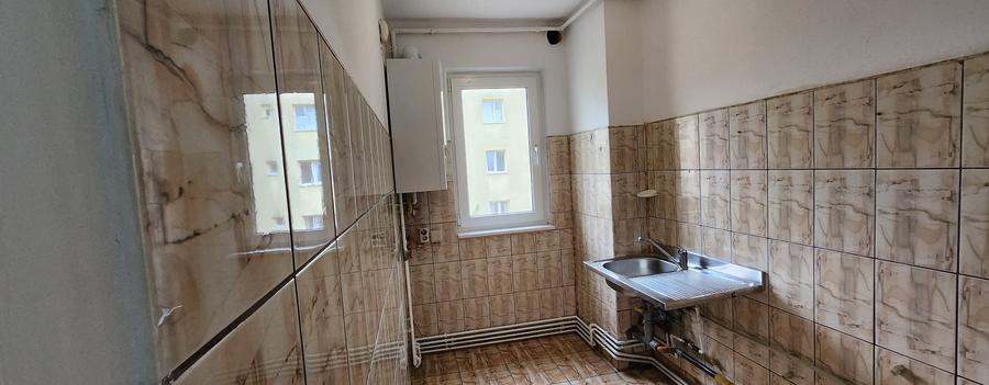 Apartament cu 2 camere in Centrul Civic, etaj 3/4, balcon,SC 38,9 mp, zona verde - 14