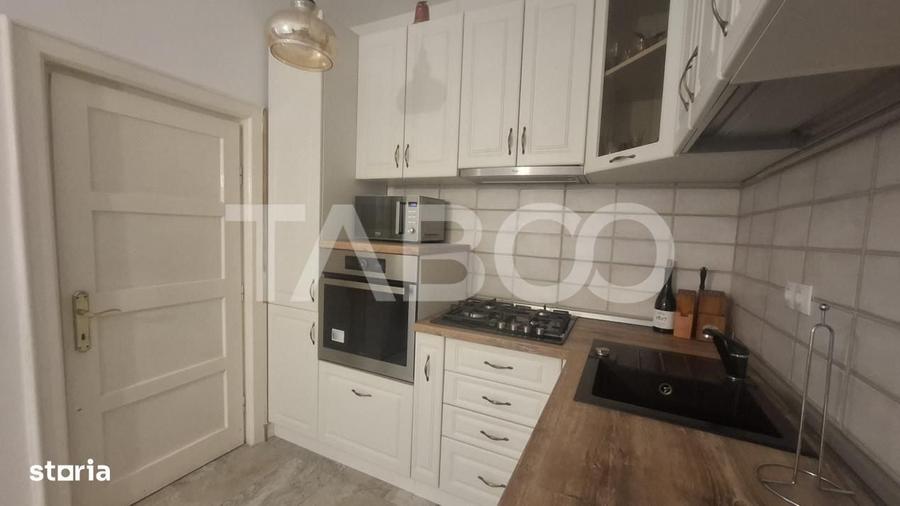 Apartament cu 4 camere decomandat în Central
