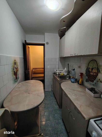 Apartament cu 2 camere semidecomandat în Micro 6