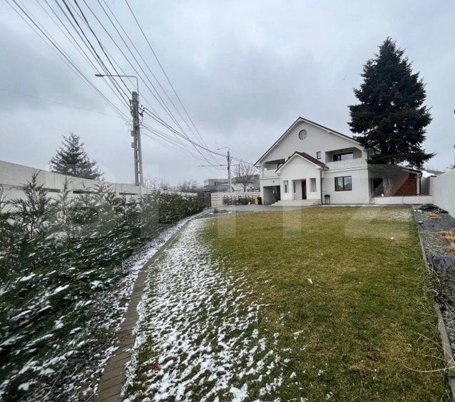 Casă individuală cu 5 camere cu Canalizare în Exterior Est