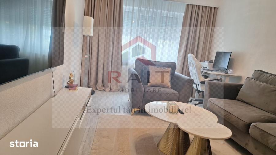 Apartament cu 2 camere decomandat în Central