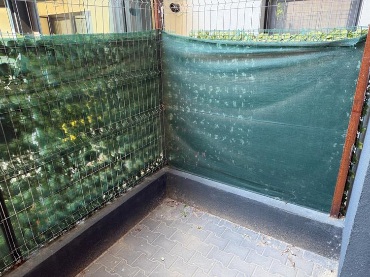 Apartament cu 2 camere semidecomandat în Berceni