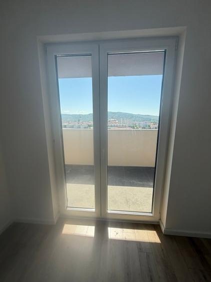 Apartament cu 3 camere decomandat în Decebal