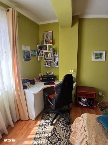 Apartament cu 4 camere decomandat în Gheorgheni