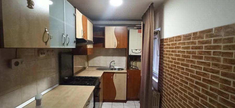 Garsonieră decomandată în Central