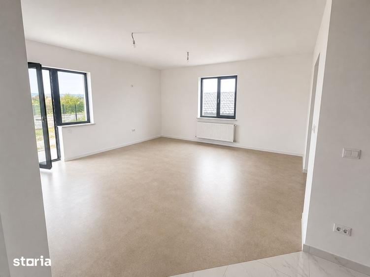 Casă cu 3 camere cu Teren 510 Mp în Podu Roș