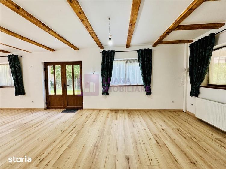 Casă cu 7 camere cu Teren 1000 Mp în Porumbacu de Jos