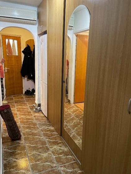 Apartament cu 2 camere decomandat în Politehnica
