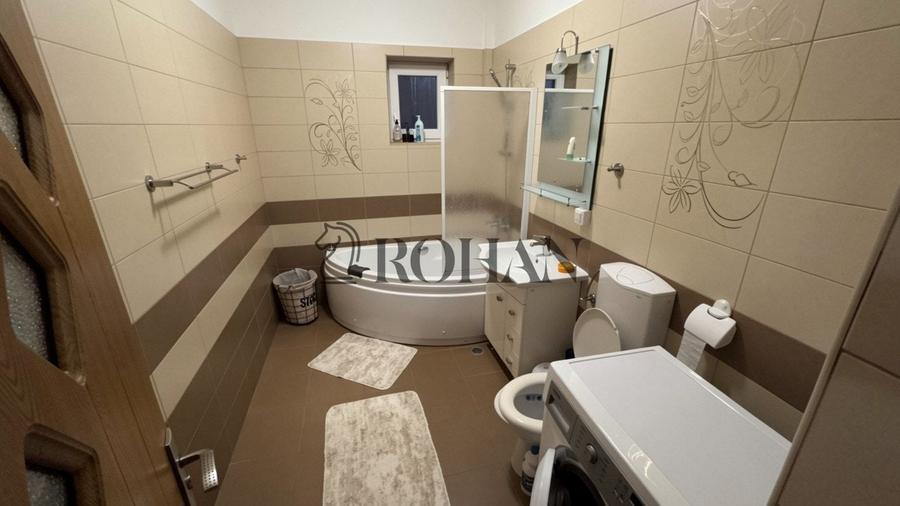 Apartament cu 4 camere decomandat, mobilat în Central