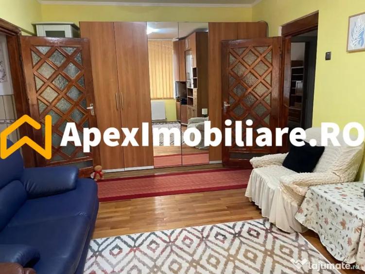Apartament cu 3 camere decomandat în Vatra Luminoasă