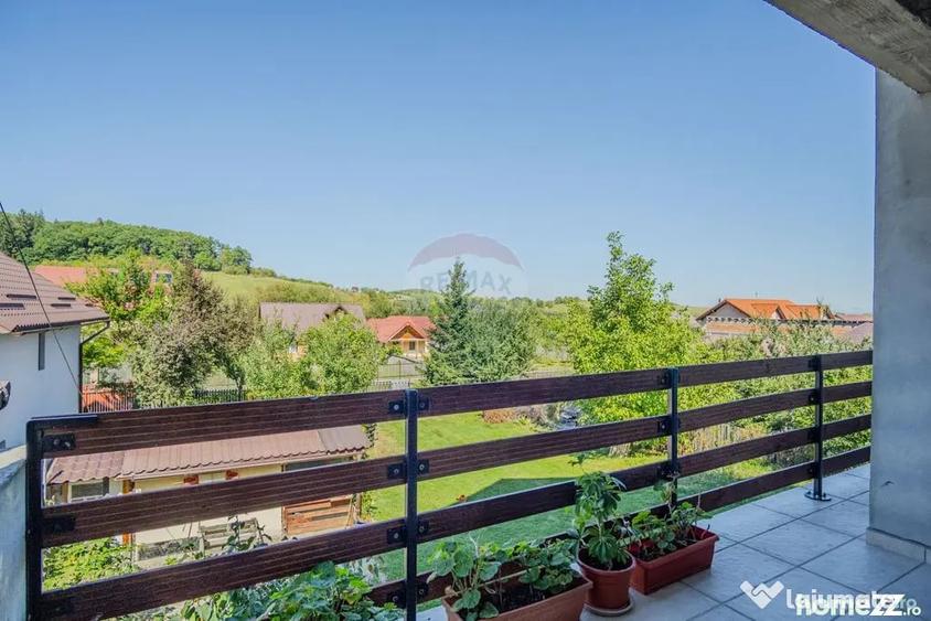 Casă cu 7 camere cu Teren 953 Mp în Colonia 1 Mai