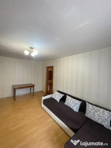 Apartament cu 3 camere decomandat, mobilat în Hotvon
