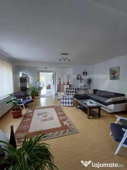 Casă cu 6 camere cu Teren 1324 Mp în Turda