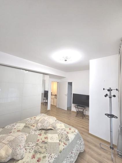 Duplex cu 5 camere cu Canalizare în Corbeanca