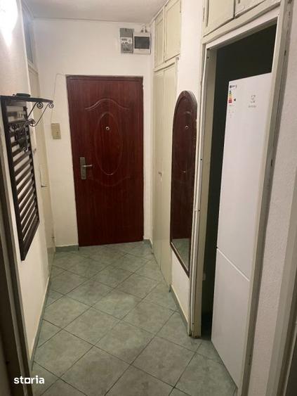 Garsonieră decomandată, mobilată în Tineretului