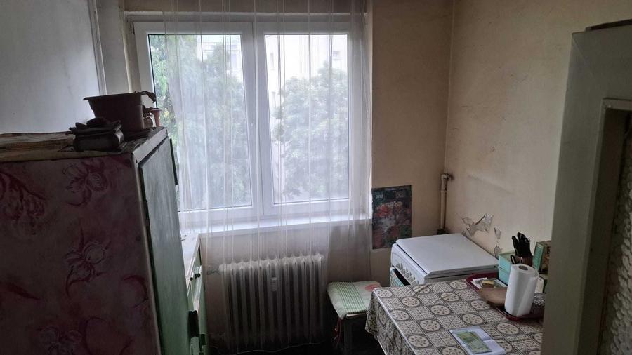 Apartament cu 3 camere decomandat în Grigorescu