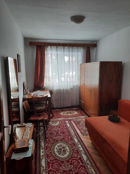 Apartament cu 3 camere decomandat în Fălticeni