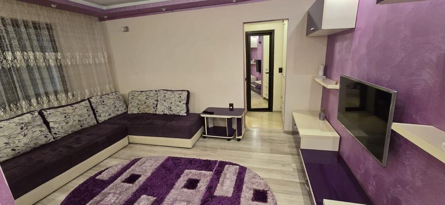 Apartament cu 2 camere semidecomandat în Cazasu