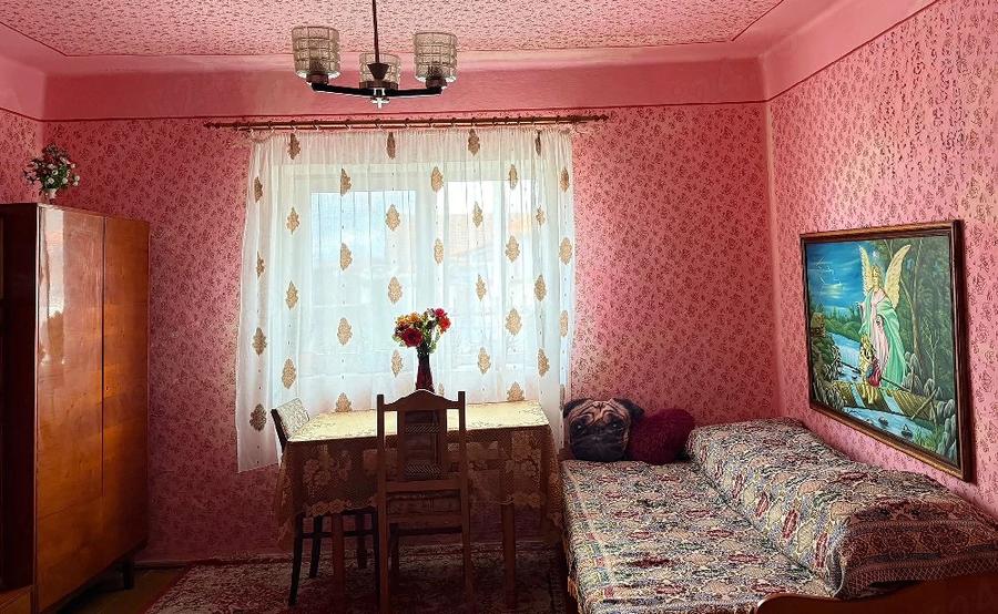 Casă cu 3 camere cu Teren 1650 Mp în Central