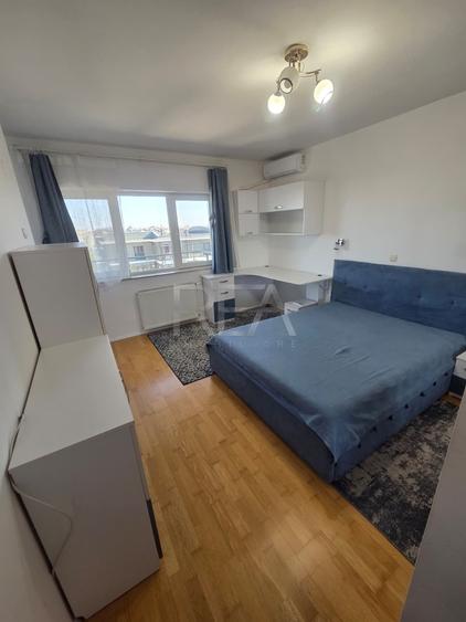 Apartament cu 3 camere decomandat, mobilat în Tei