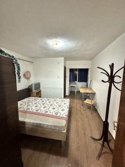 Garsonieră decomandată în Valea Rosie