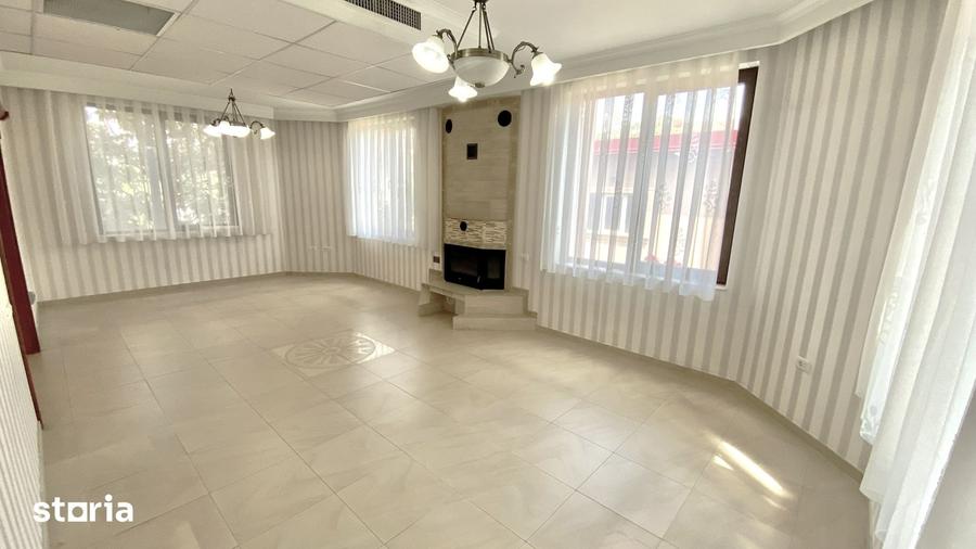 Casă cu Teren 1234 Mp în Nufărul