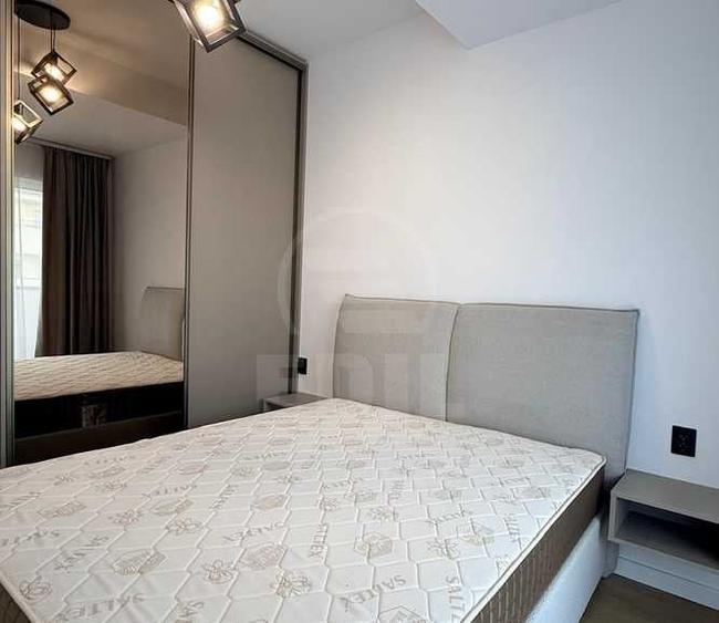 Apartament cu 2 camere semidecomandat în Florești