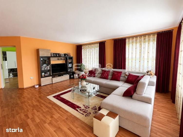 Casă cu 4 camere în Oncea