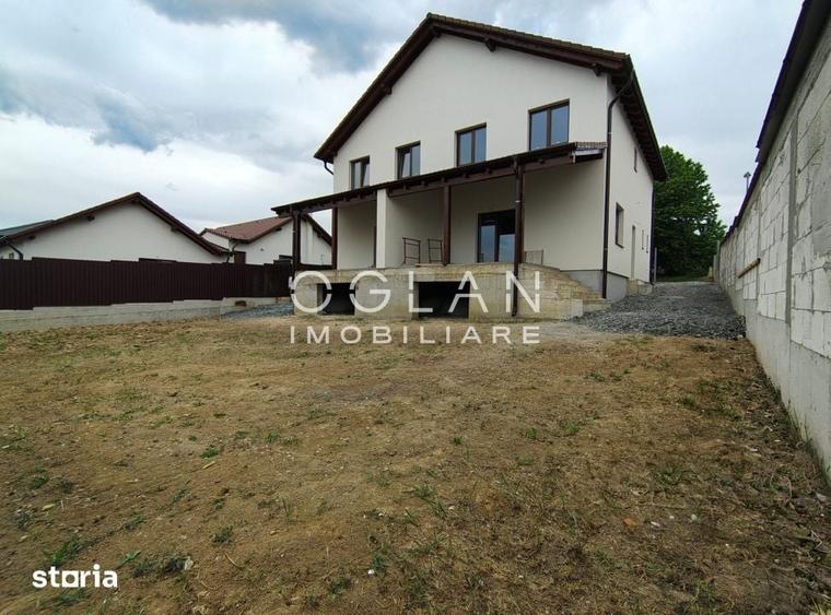 Casă cu 4 camere cu Teren 259 Mp în Tineretului