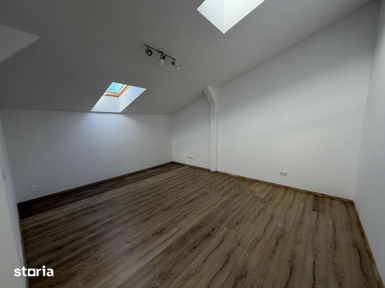 Casă cu 3 camere cu Teren 100 Mp în Semicentral