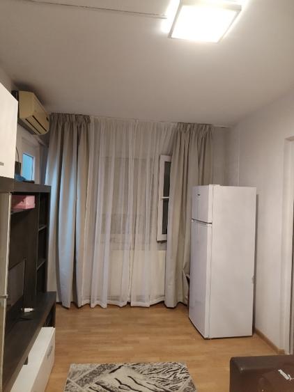 Apartament cu 2 camere semidecomandat în Obor