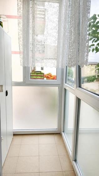 Apartament cu 2 camere decomandat în Tractorul