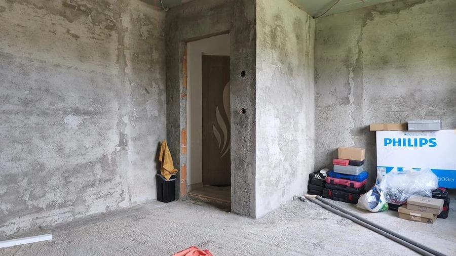 Casă cu Teren 948 Mp în Bejan