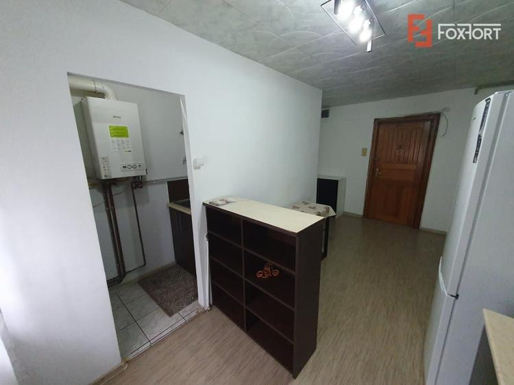 Apartament cu 2 camere decomandat, mobilat în Steaua