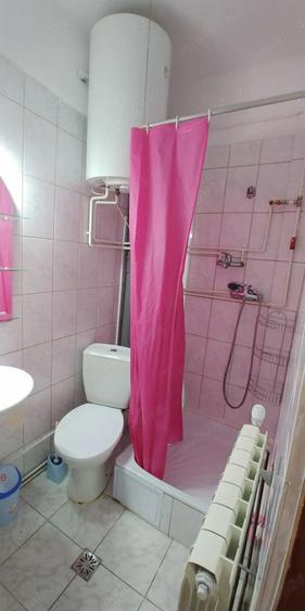 Apartament cu 2 camere nedecomandat în Parcul Carol
