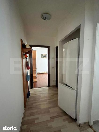 Apartament cu 3 camere semidecomandat în Central