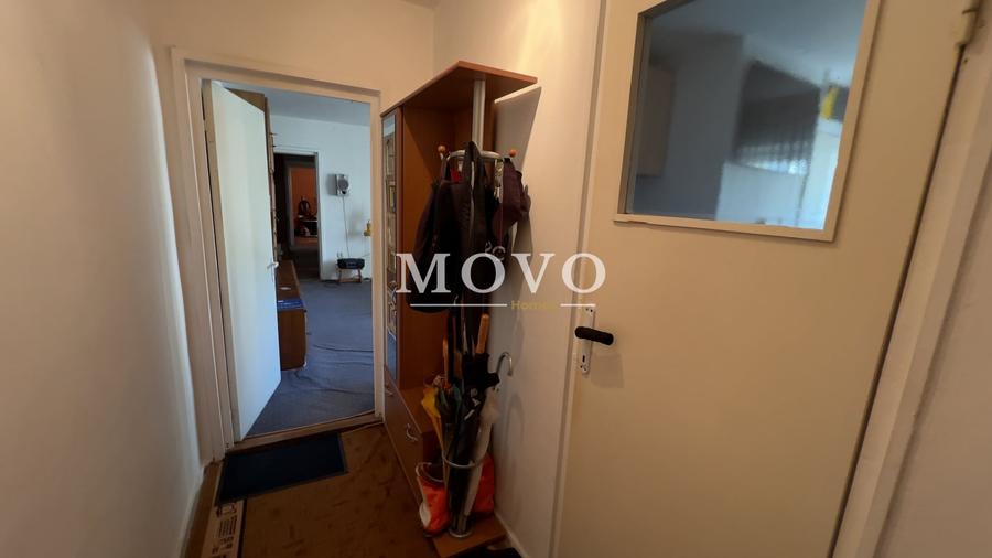 Apartament cu 3 camere semidecomandat, mobilat în Soarelui