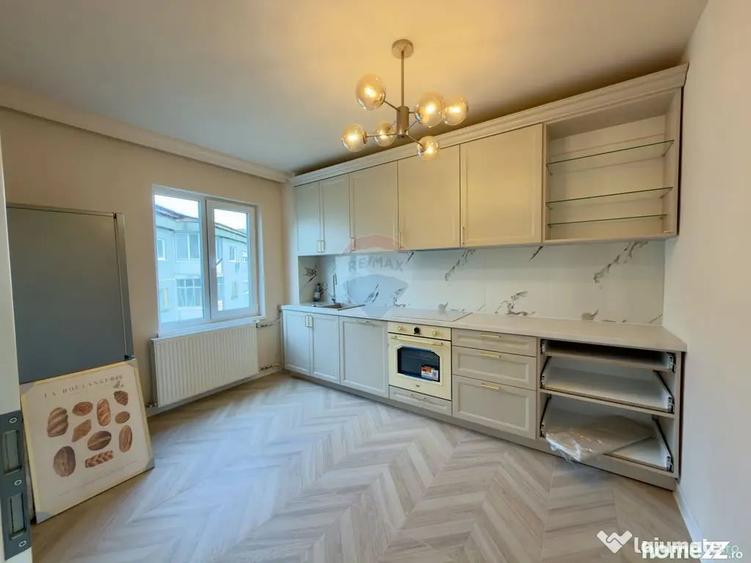 Apartament cu 4 camere decomandat în Iosia
