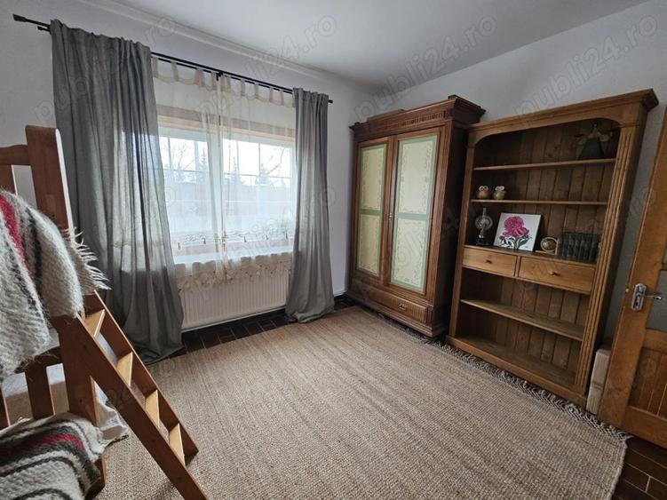 Casă cu 2 camere cu Teren 1500 Mp în Sacoșu Turcesc