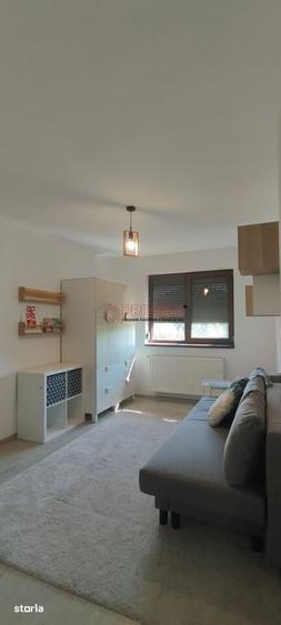 Casă cu 5 camere cu Teren 80 Mp în Central