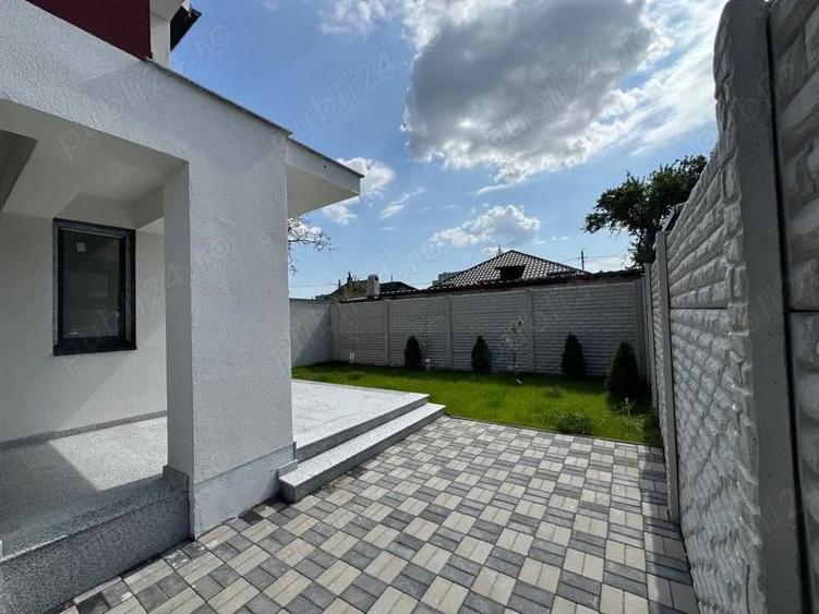 Casă cu 4 camere cu Teren 250 Mp în Central
