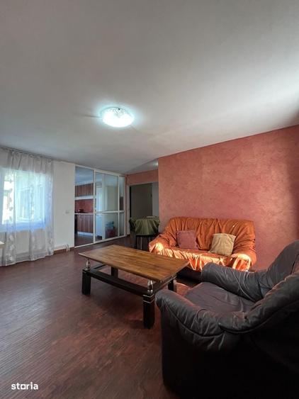 Apartament cu 3 camere în Gară