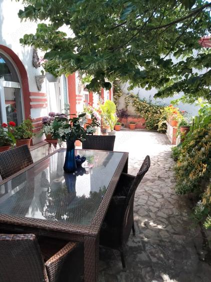 Casă cu 5 camere cu Teren 550 Mp în Colentina