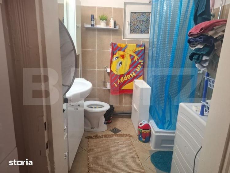 Casă cu 3 camere cu Teren 1980 Mp în Central