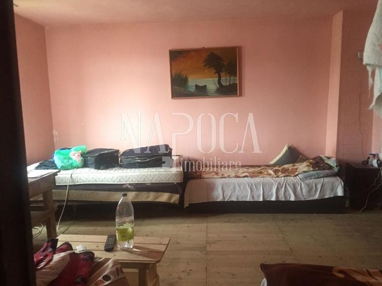 Casă individuală cu 6 camere cu Canalizare în Iris